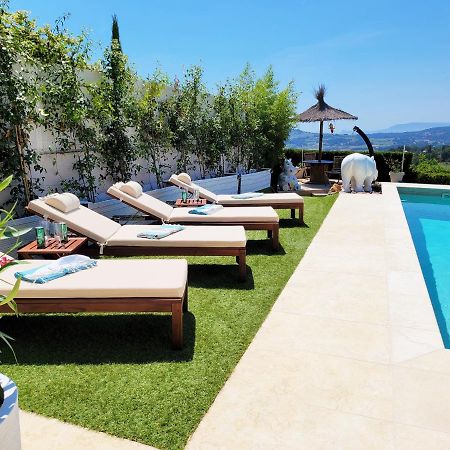 Le Nid Bleu Bed & Breakfast Le Beausset Exterior photo